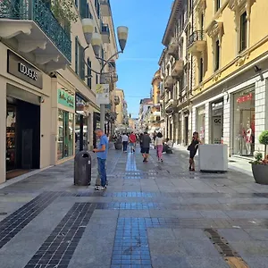 https://larysa.hotelitalianriviera.com