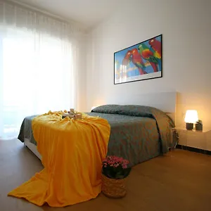 https://il-mare-in-albisola-superiore.hotelitalianriviera.com