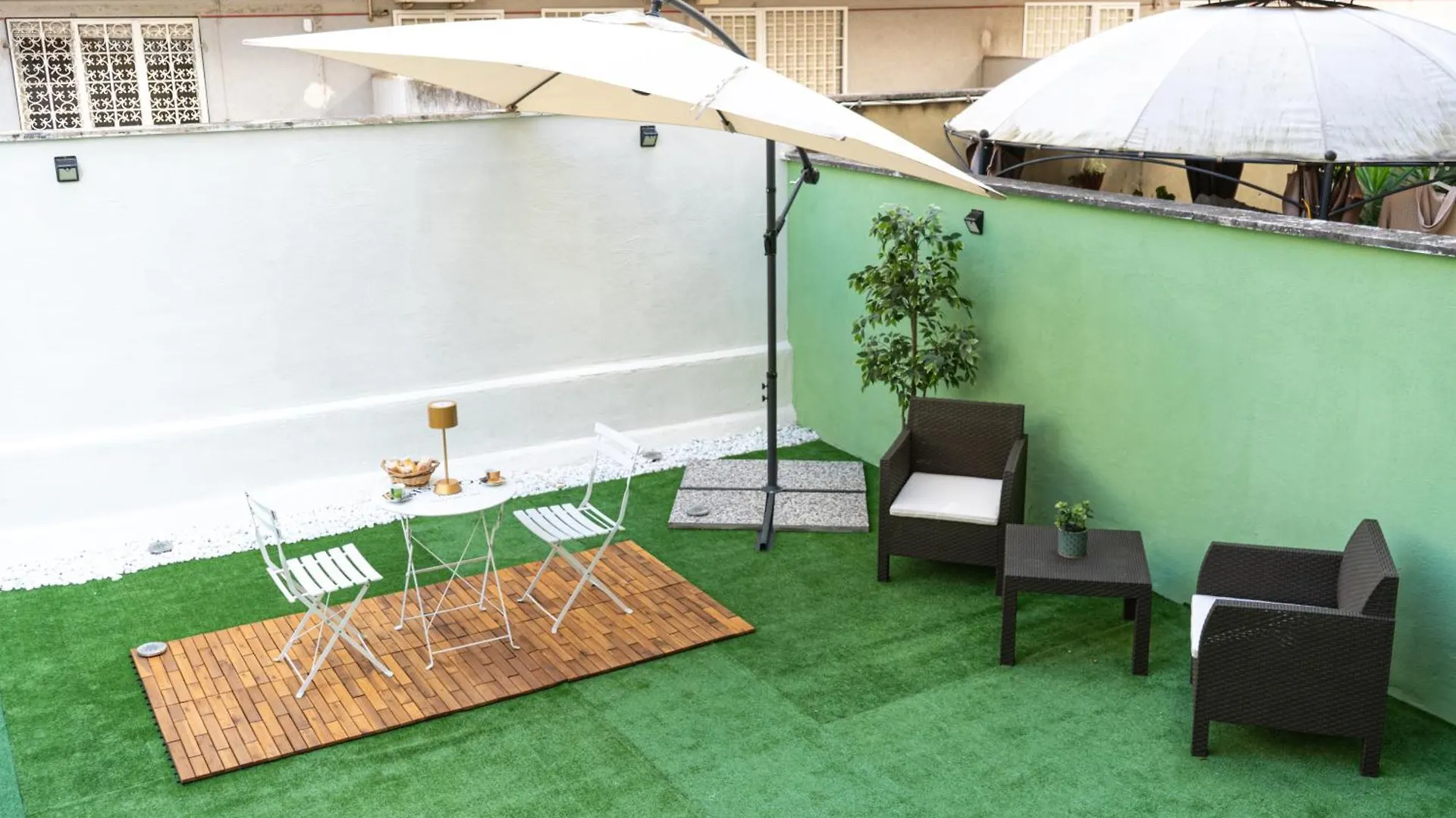 Relax Room Apartment Rome Italy